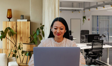 MODERN WORKSPACE THRIVING IN THE DIGITAL AGE